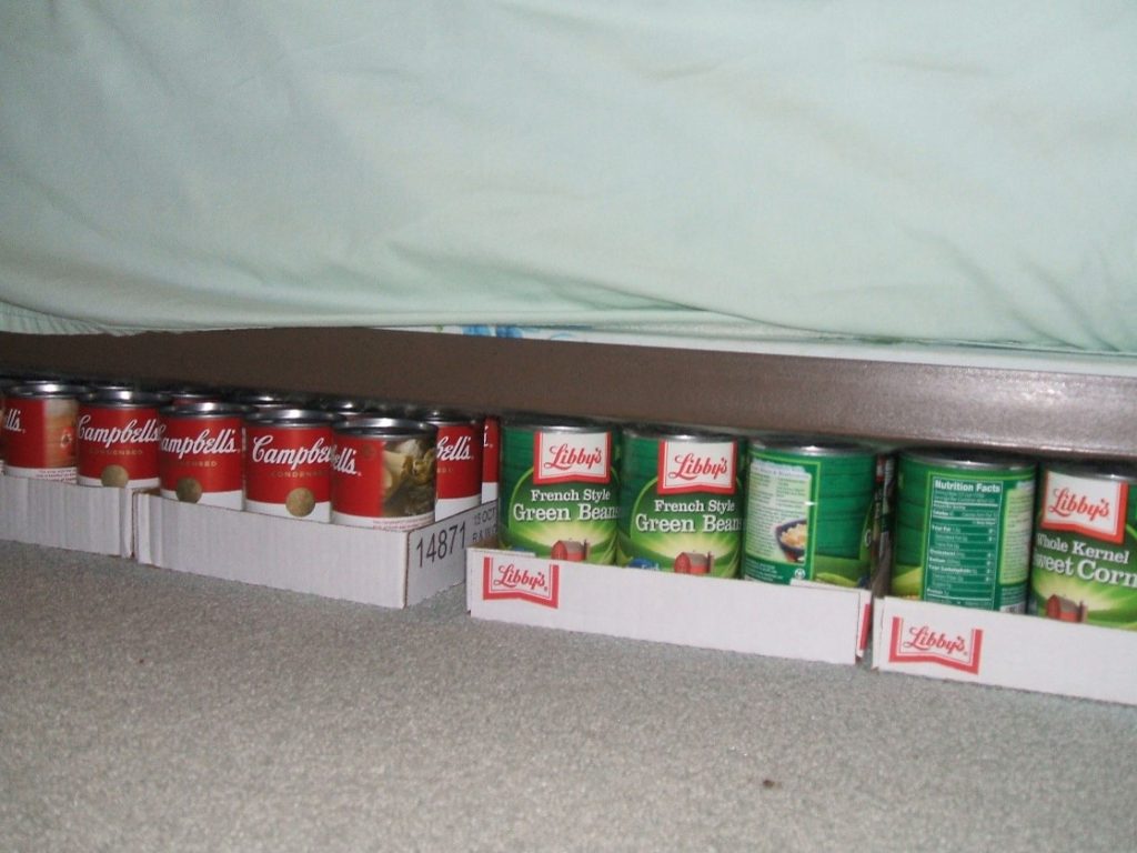 Food storage under the bunkbed